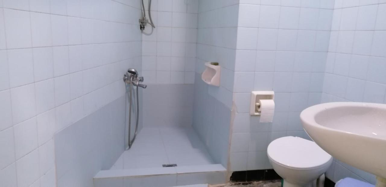 Shared Rooms Near Acropolis And Monastiraki アテネ エクステリア 写真