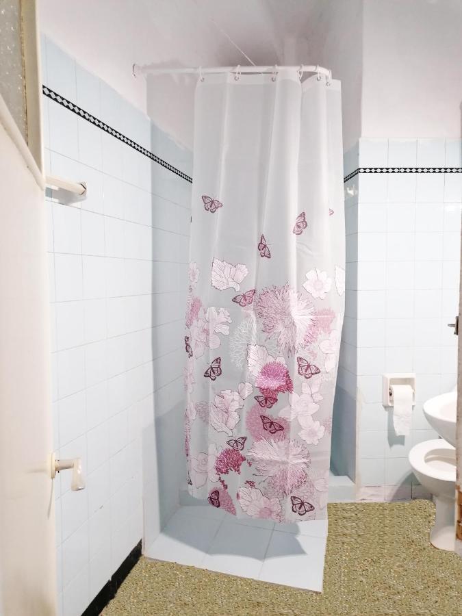 Shared Rooms Near Acropolis And Monastiraki アテネ エクステリア 写真